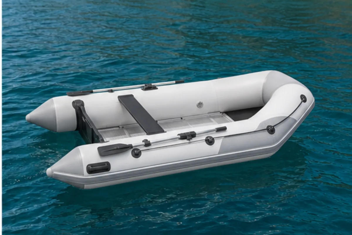 RSM inflatable dinghy on-water use scene